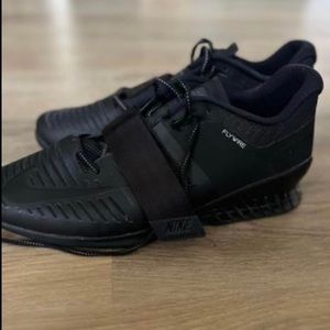 Nike men’s lifters NEW